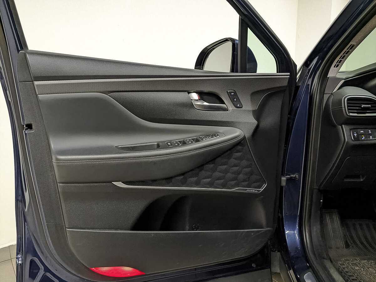 Hyundai Santa Fe 2018 года с пробегом. Фото: #16
