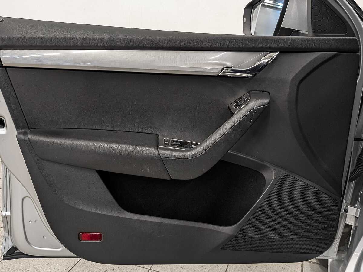 Б/У Шкода Октавия 2016 года. Фото: #18