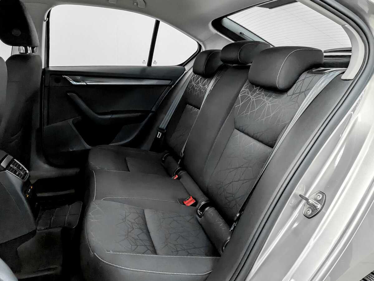 Б/У Шкода Октавия 2020 года. Фото: #11