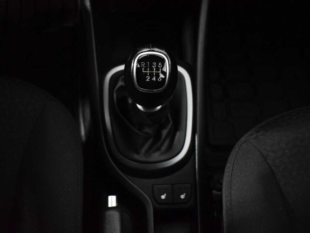 Б/У Киа Рио 2016 года. Фото: #11