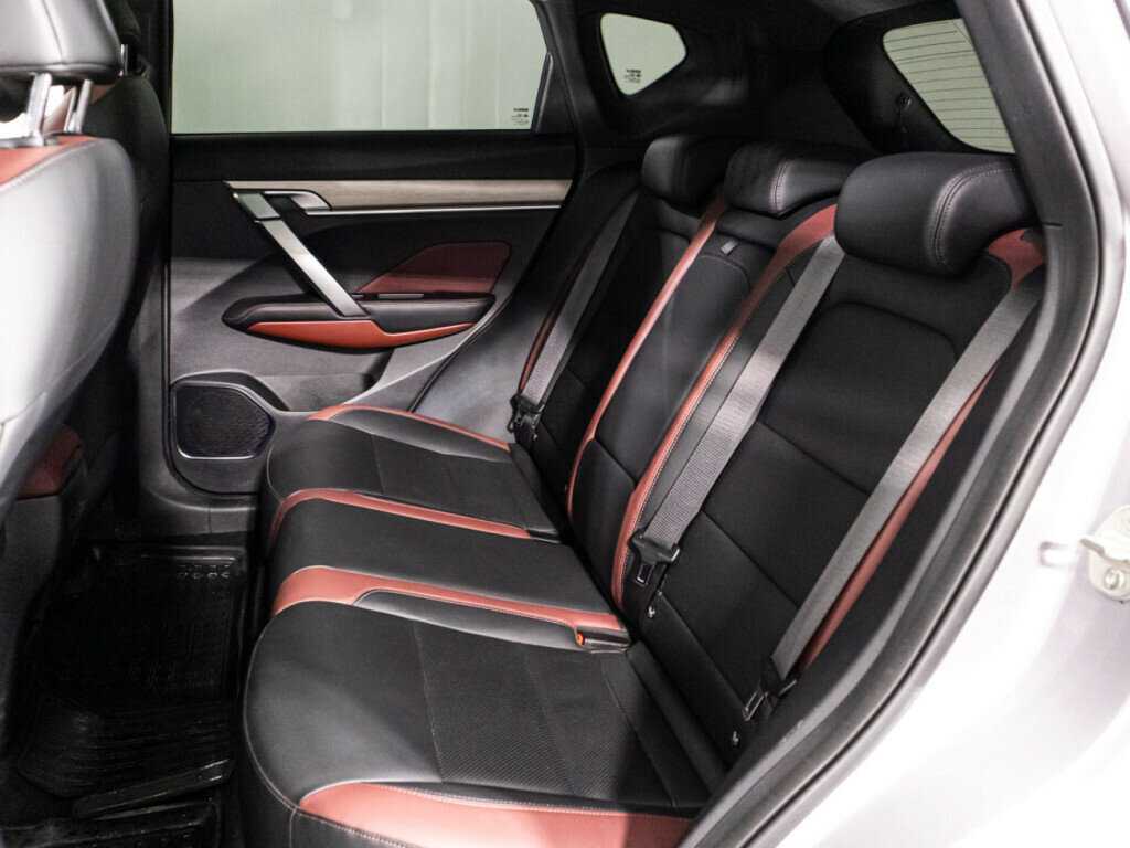 Geely Coolray 2023 года с пробегом. Фото: #9