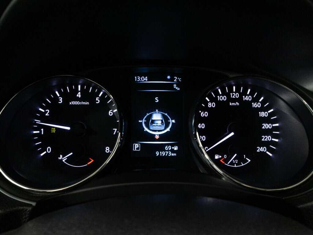 Б/У Ниссан Икс-Трейл 2016 года. Фото: #11