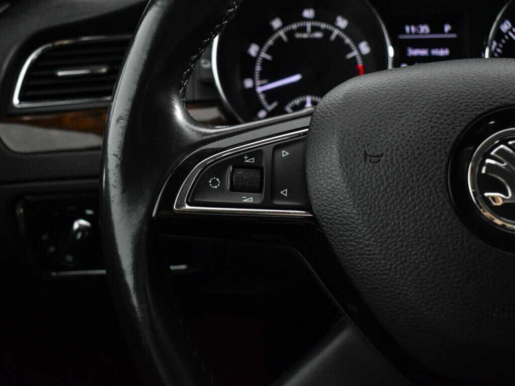 Б/У Шкода Суперб 2013 года. Фото: #14