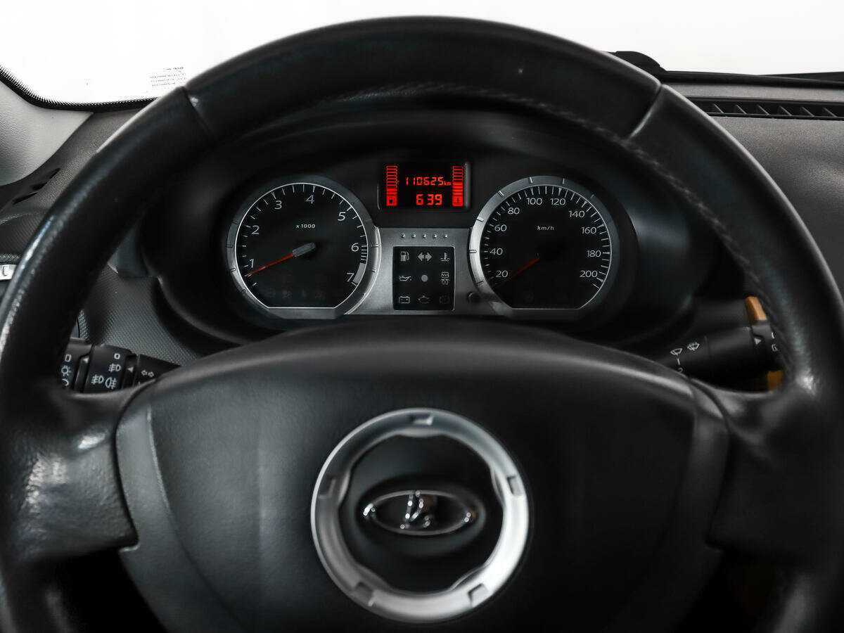 Б/У Лада (ВАЗ) Ларгус 2015 года. Фото: #14