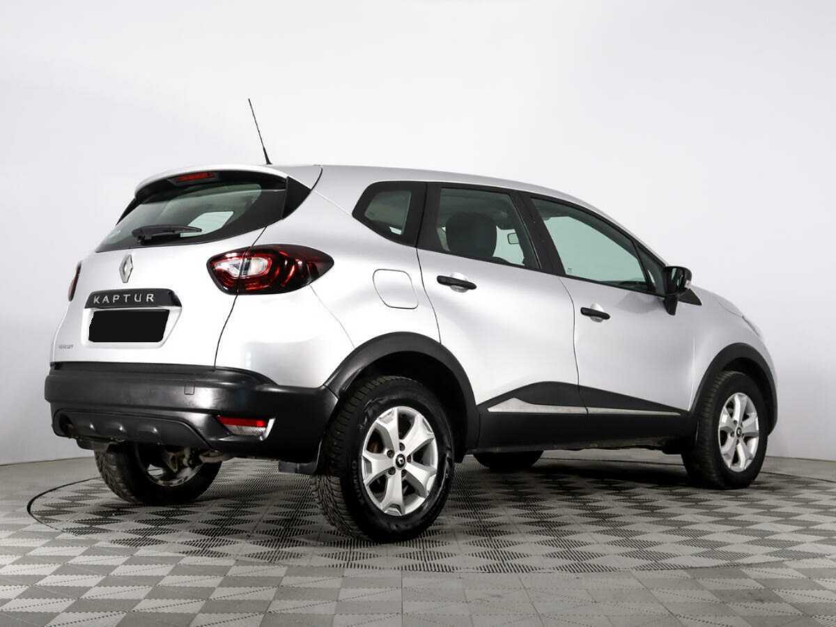 Б/У Рено Каптюр 2018 года. Фото: #3