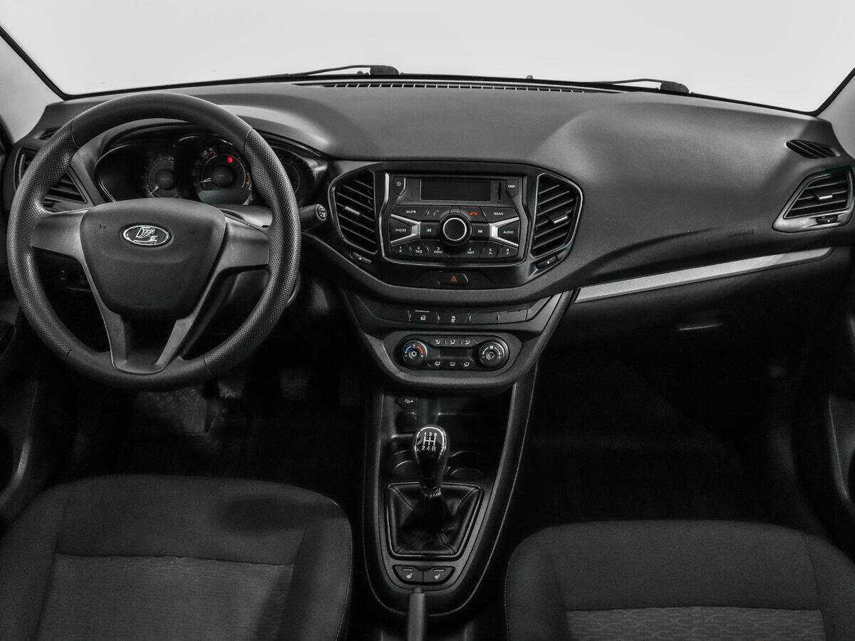 Б/У Лада (ВАЗ) Веста 2017 года. Фото: #11