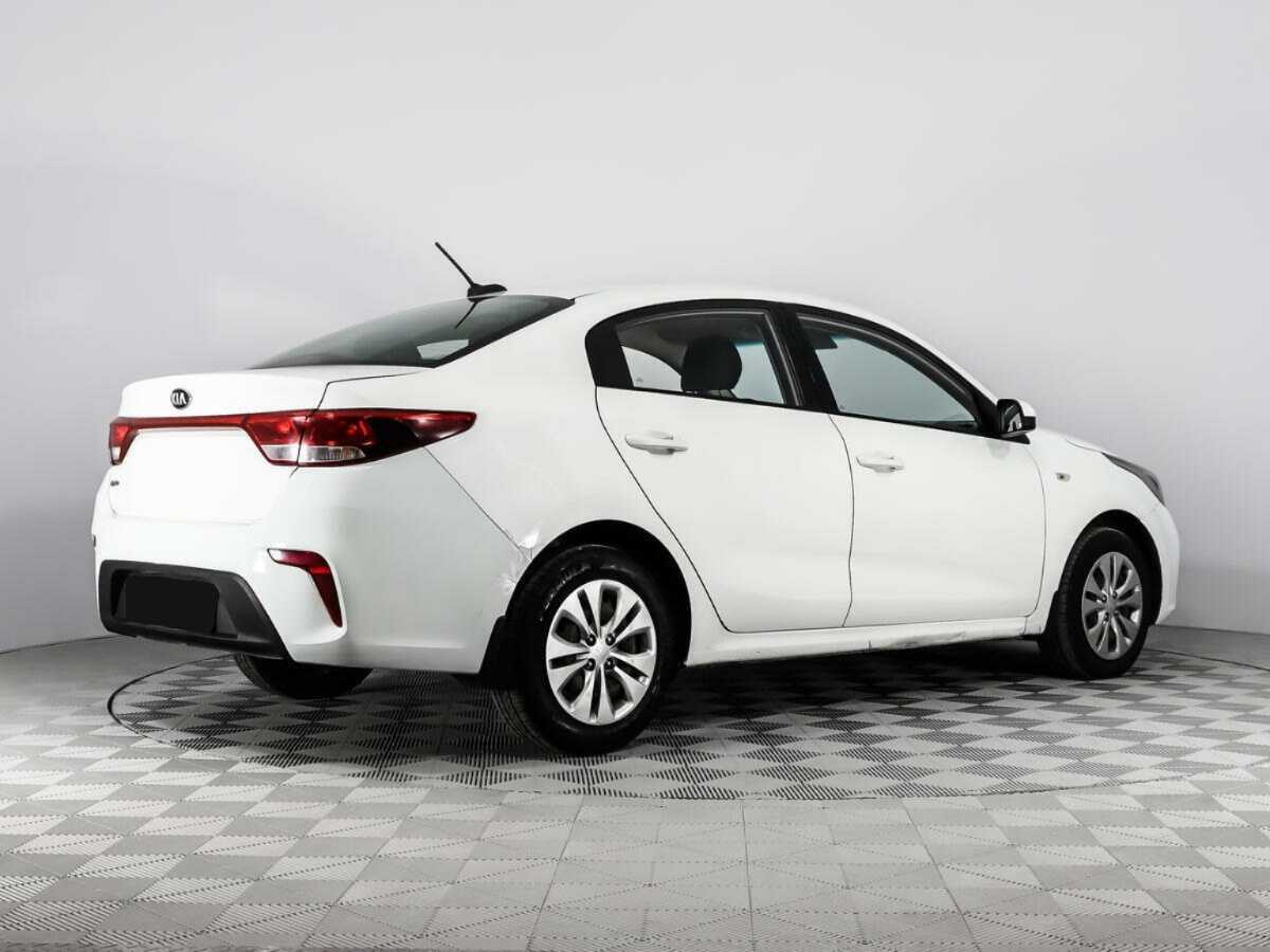 Б/У Киа Рио 2018 года. Фото: #4