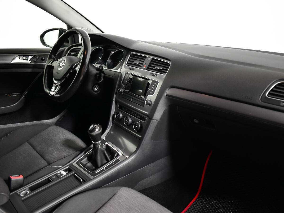 Б/У Фольксваген Гольф 2013 года. Фото: #8