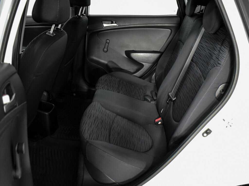 Б/У Хендай Солярис 2014 года. Фото: #9