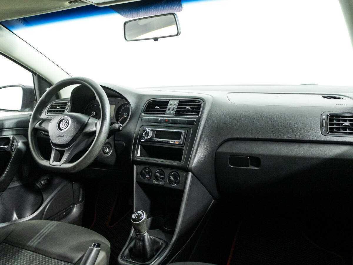 Б/У Фольксваген Поло 2017 года. Фото: #5