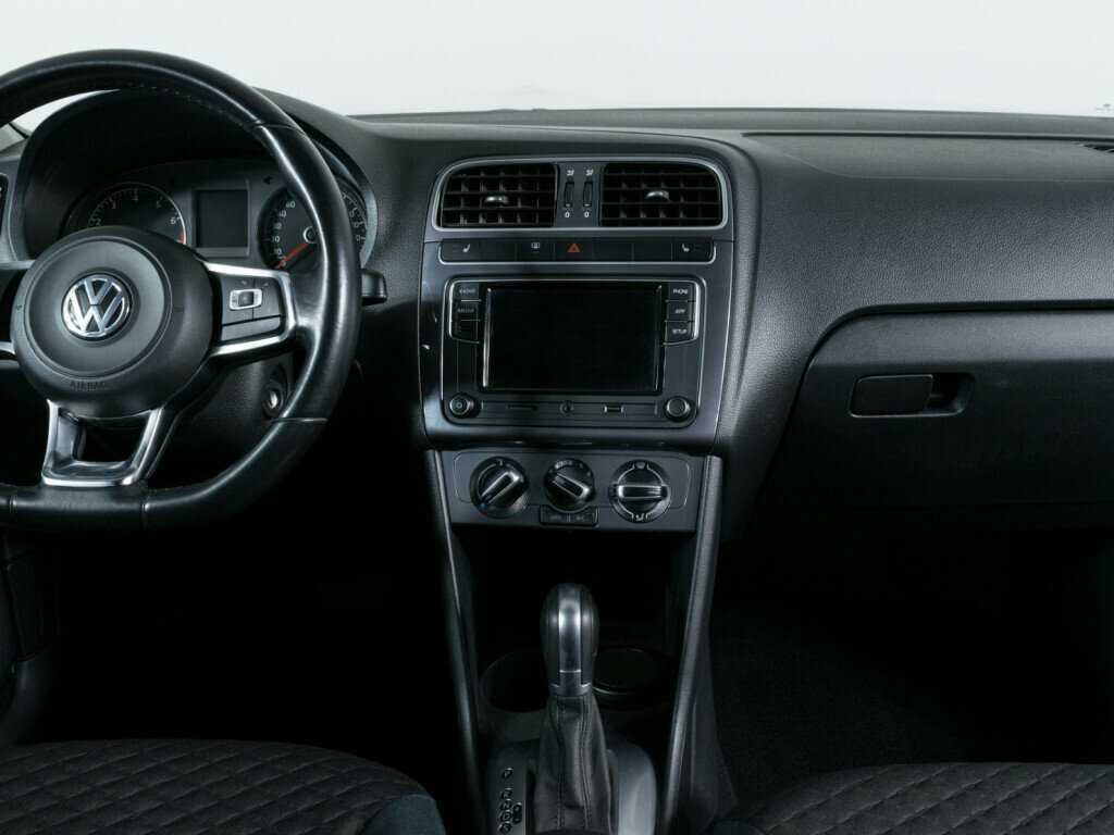 Б/У Фольксваген Поло 2019 года. Фото: #8