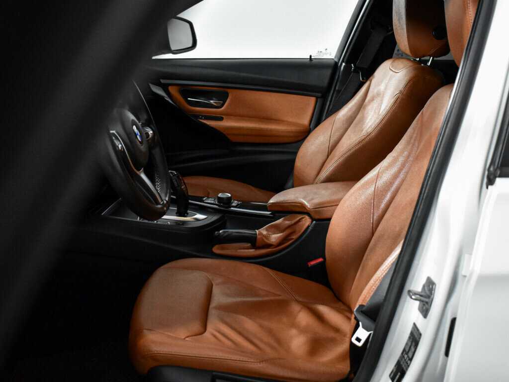 BMW 3 серии 2017 года с пробегом. Фото: #12