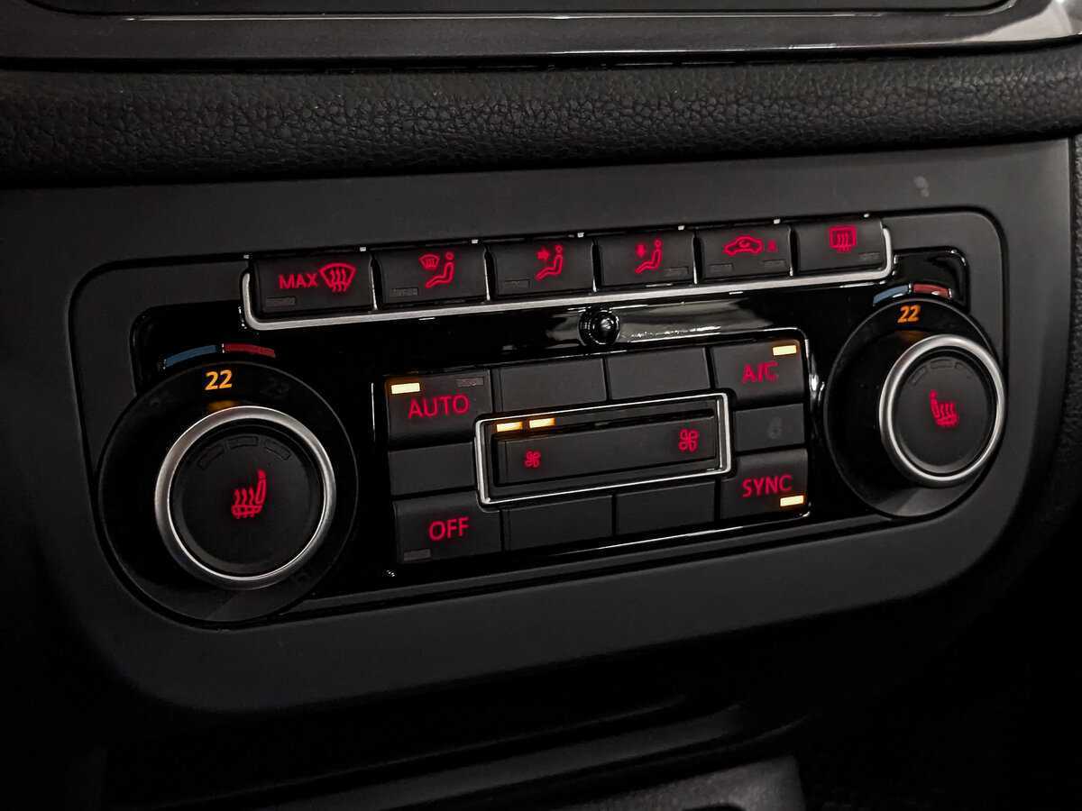 Б/У Фольксваген Тигуан 2013 года. Фото: #18