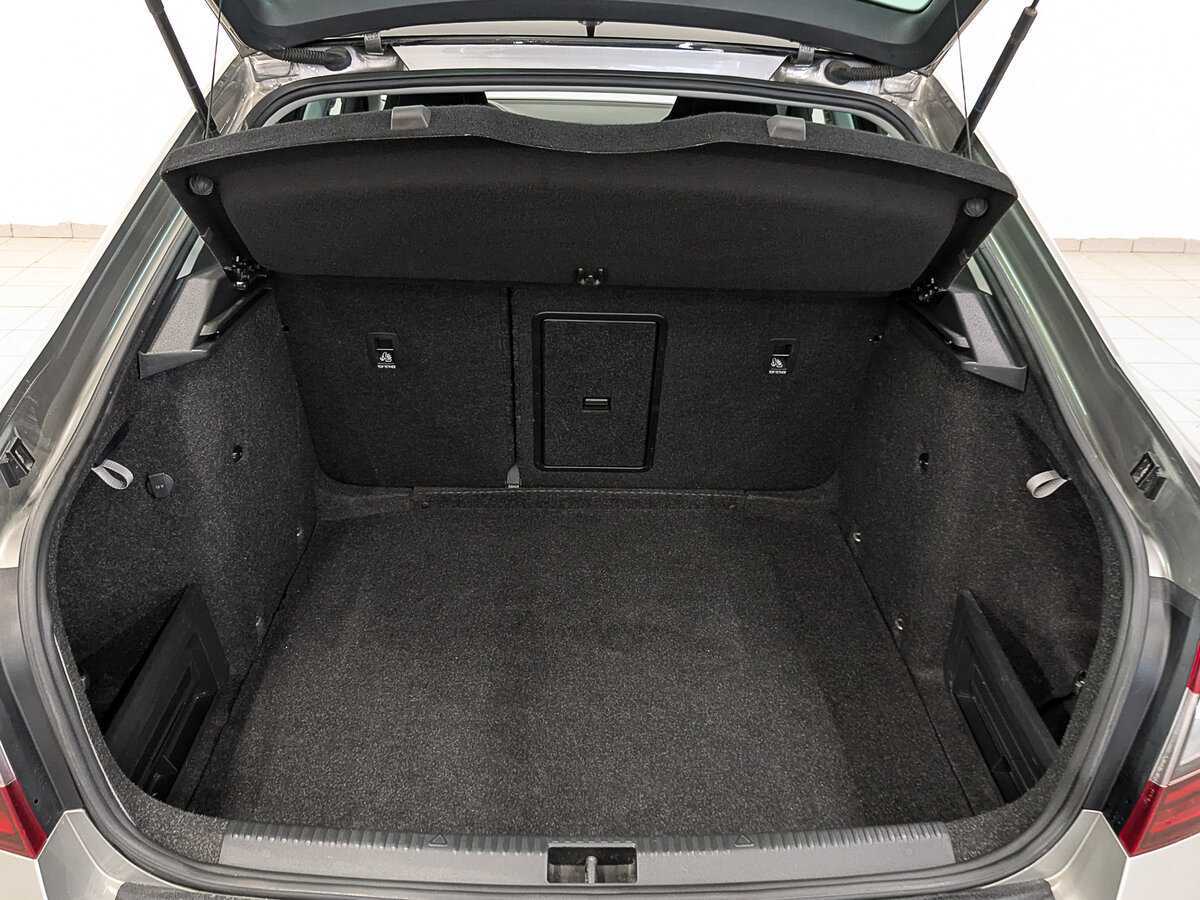 Skoda Octavia 2019 года с пробегом. Фото: #9