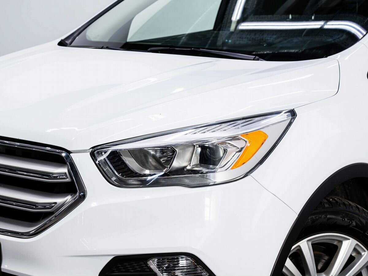 Б/У Форд Куга 2017 года. Фото: #6