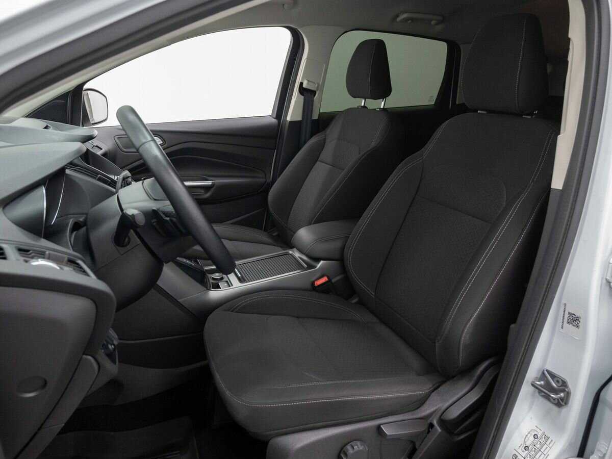 Б/У Форд Куга 2017 года. Фото: #9