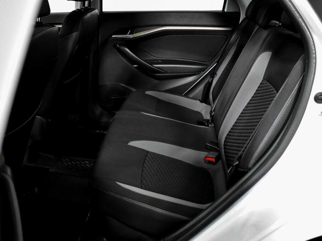 Б/У Лада (ВАЗ) Веста 2016 года. Фото: #11