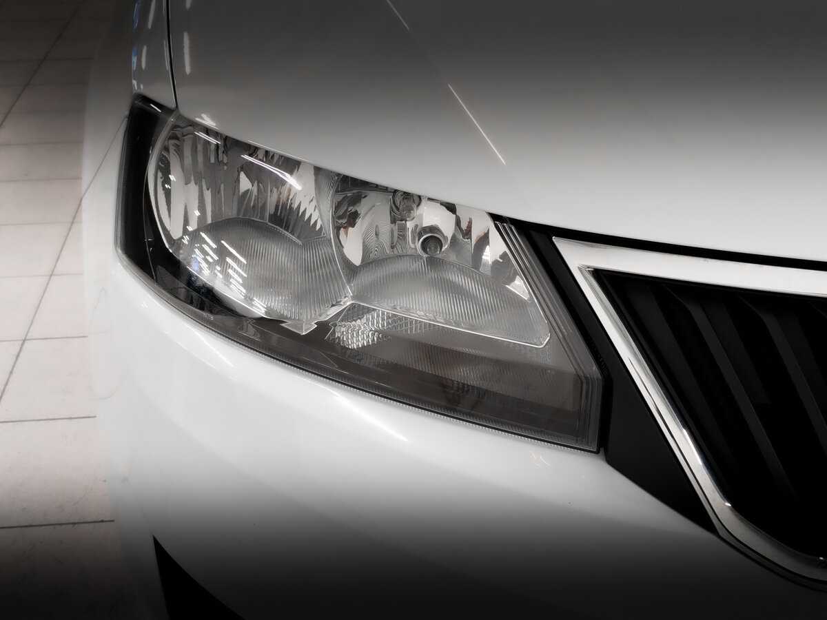 Б/У Шкода Рапид 2017 года. Фото: #16