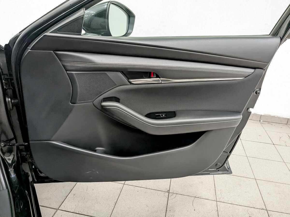 Б/У Мазда 3 2019 года. Фото: #23