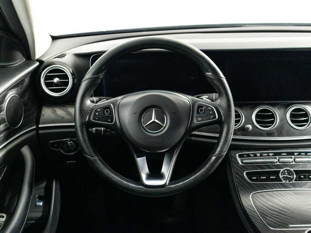 Mercedes-Benz E-Класс 2017 года с пробегом. Фото: #22