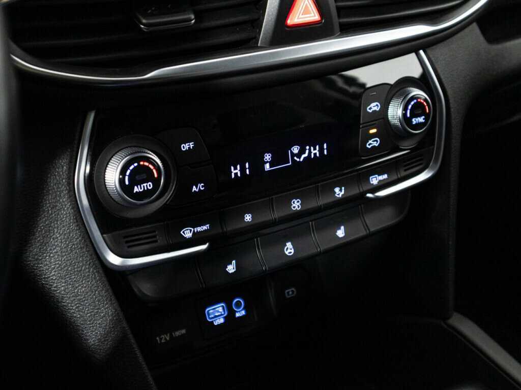 Hyundai Santa Fe 2019 года с пробегом. Фото: #16