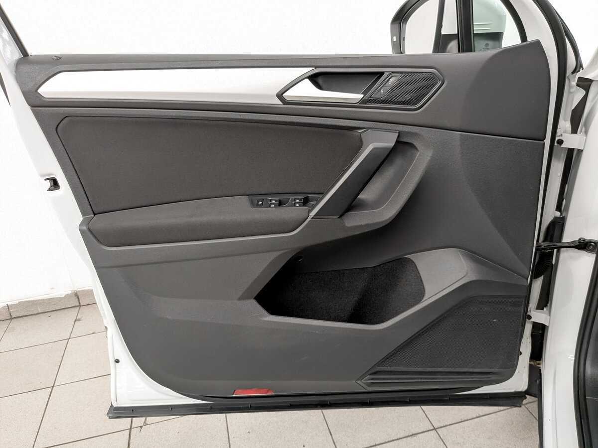 Volkswagen Tiguan 2021 года с пробегом. Фото: #18