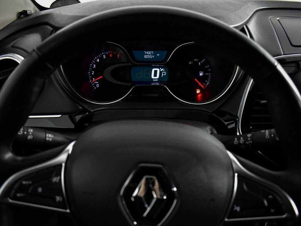 Б/У Рено Каптюр 2021 года. Фото: #16