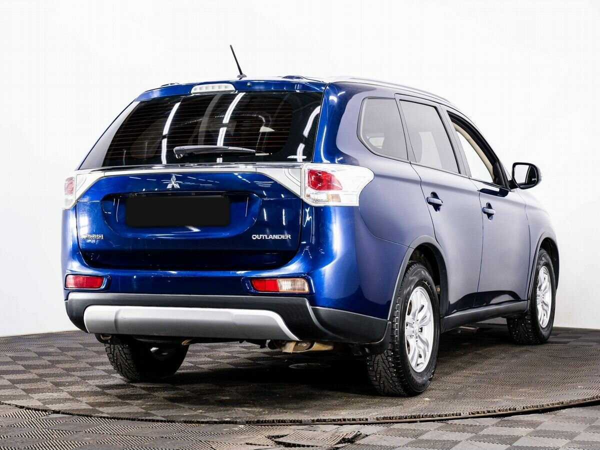 Б/У Митсубиши Оутлэндер 2014 года. Фото: #5
