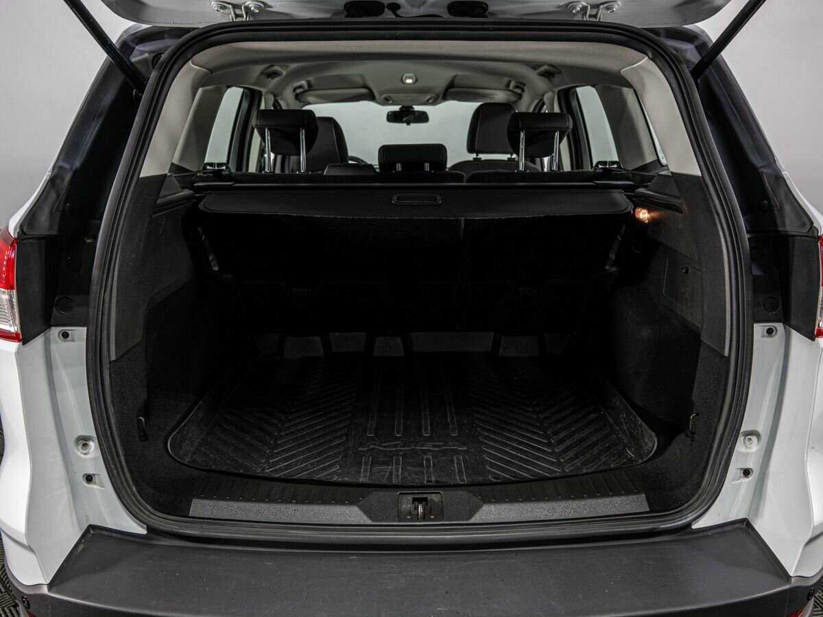 Б/У Форд Куга 2015 года. Фото: #22