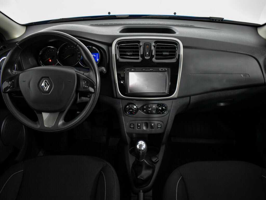 Б/У Рено Сандеро 2017 года. Фото: #11