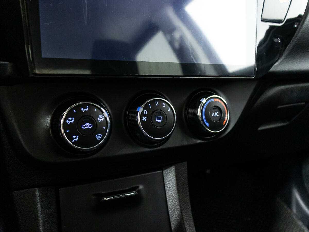 Б/У Тойота Королла 2013 года. Фото: #16