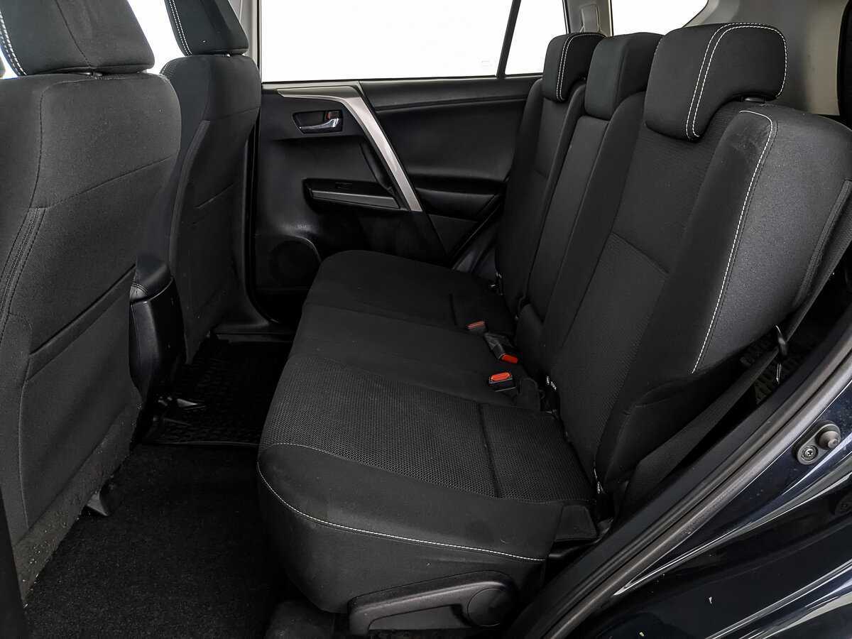 Toyota RAV4 2017 года с пробегом. Фото: #16