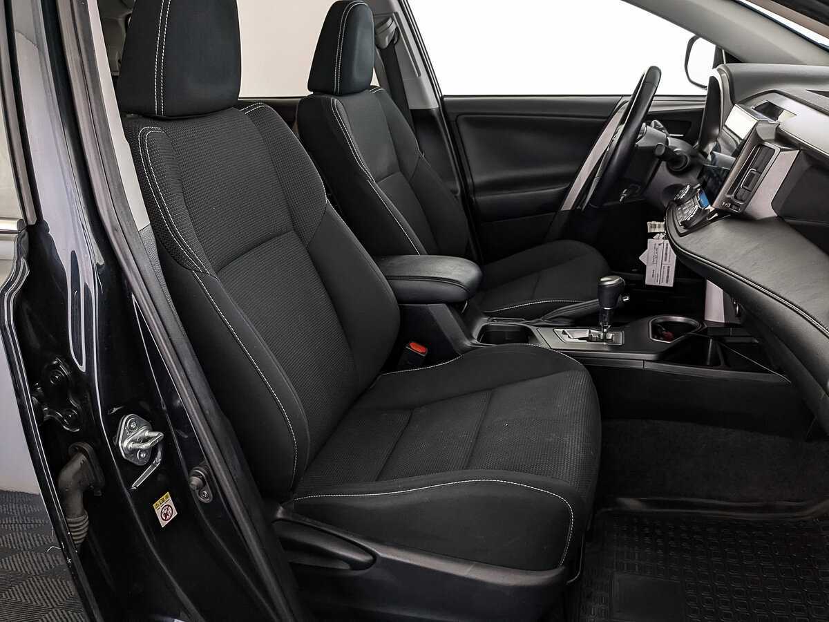 Toyota RAV4 2017 года с пробегом. Фото: #21
