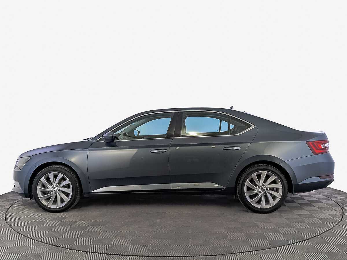 Skoda Superb 2018 года с пробегом. Фото: #7
