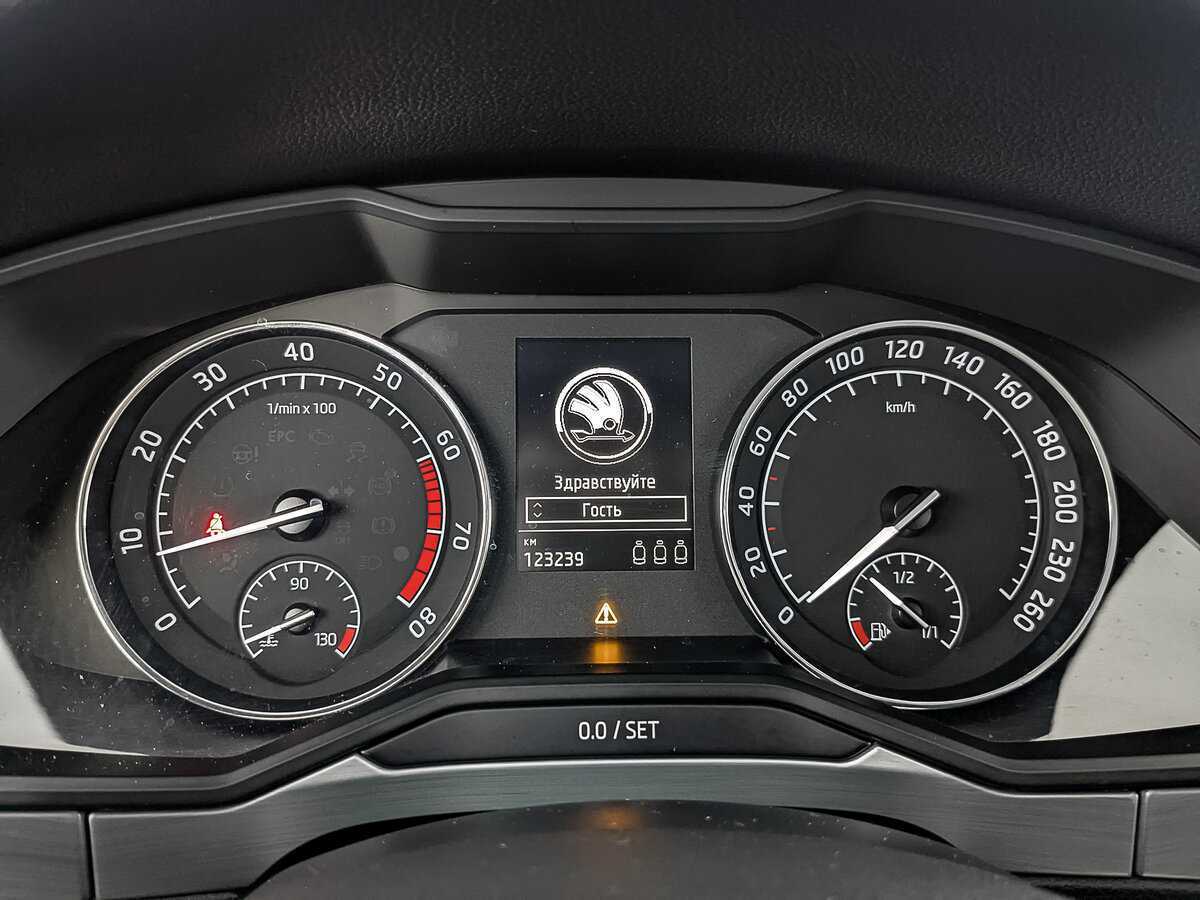 Skoda Superb 2018 года с пробегом. Фото: #13