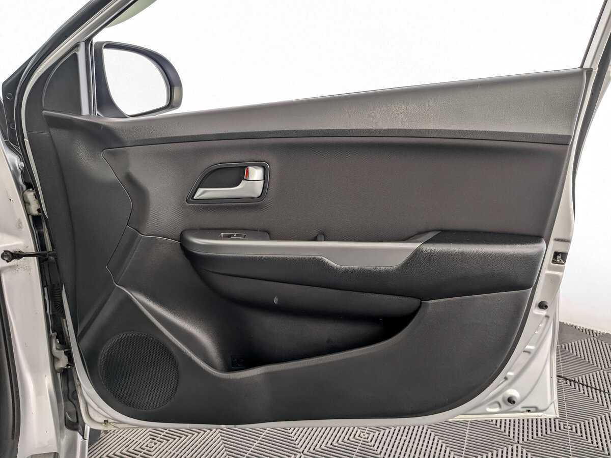 Б/У Киа Рио 2017 года. Фото: #22