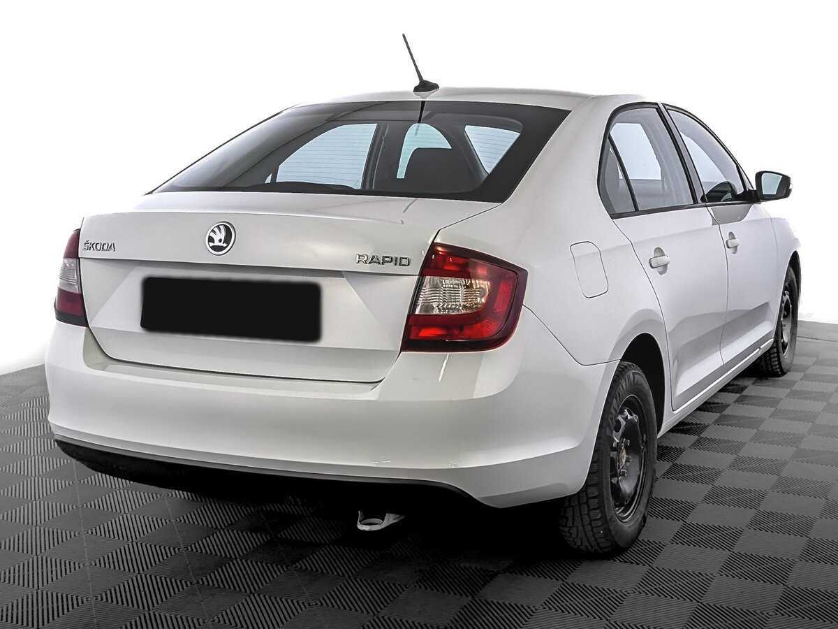 Б/У Шкода Рапид 2017 года. Фото: #4