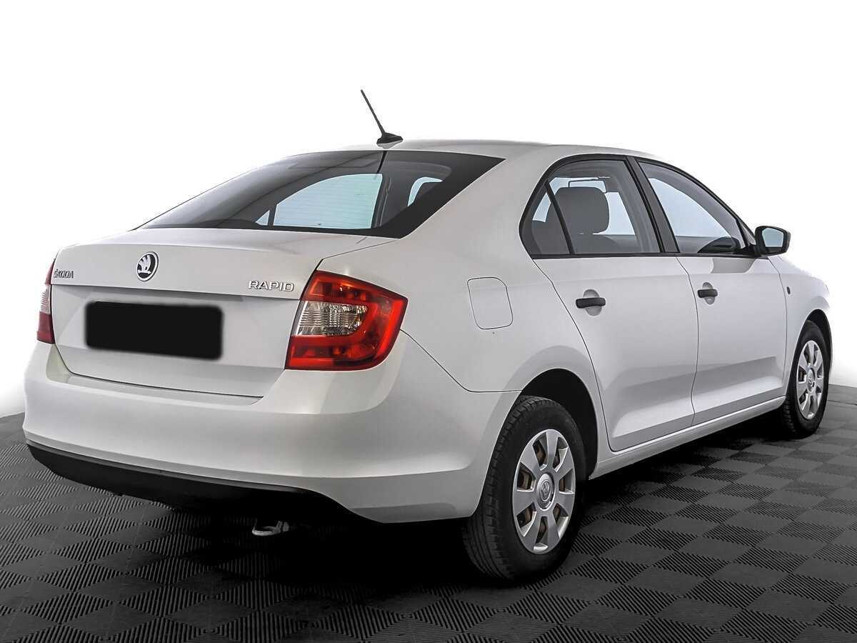 Б/У Шкода Рапид 2017 года. Фото: #4