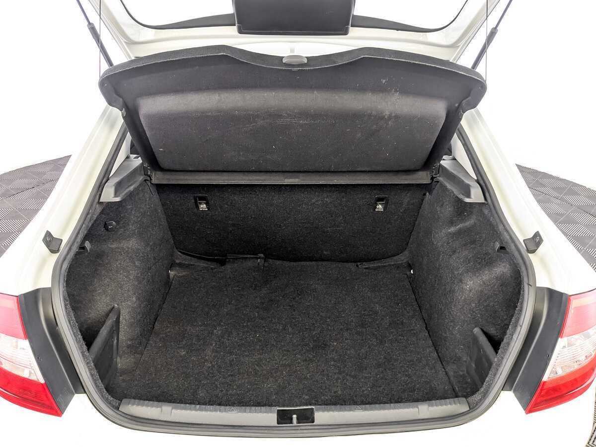 Б/У Шкода Рапид 2017 года. Фото: #9