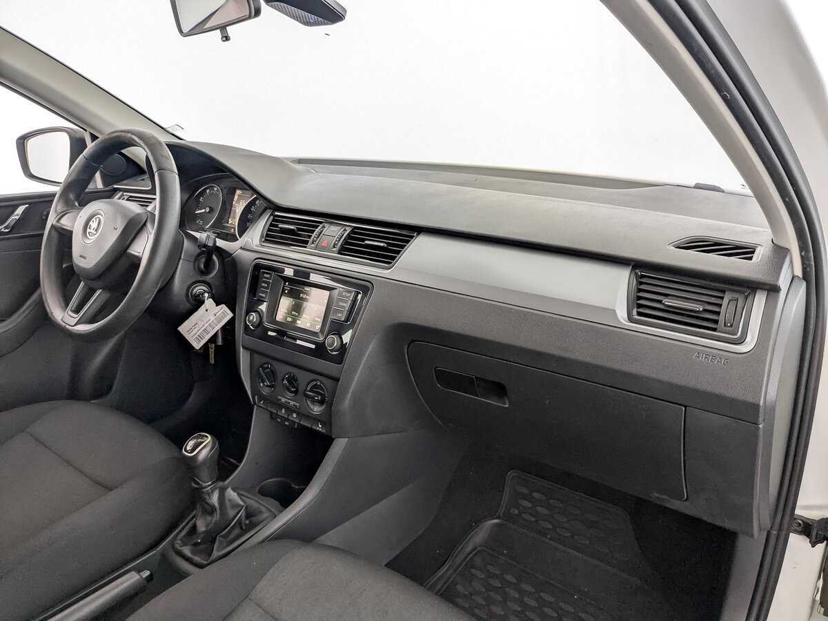 Б/У Шкода Рапид 2017 года. Фото: #10