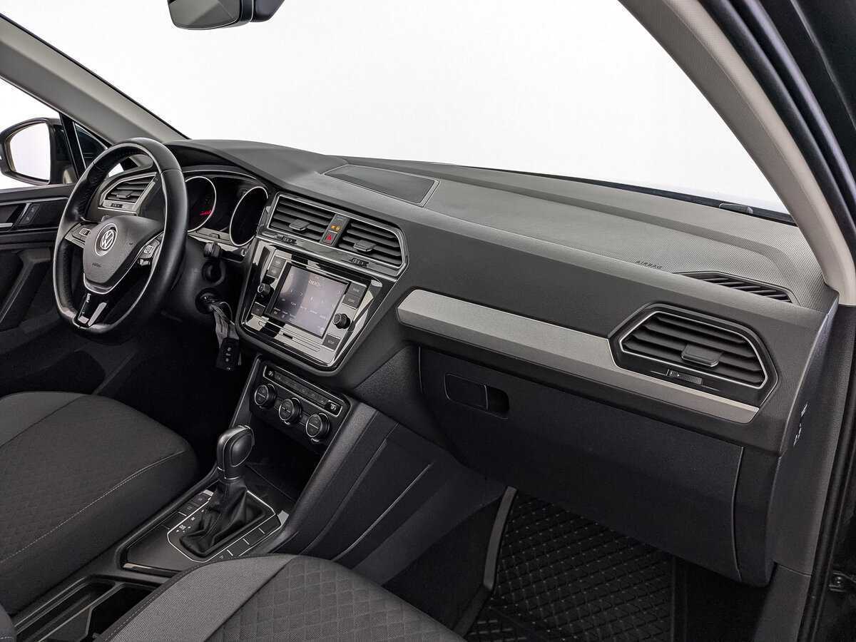Volkswagen Tiguan 2018 года с пробегом. Фото: #10