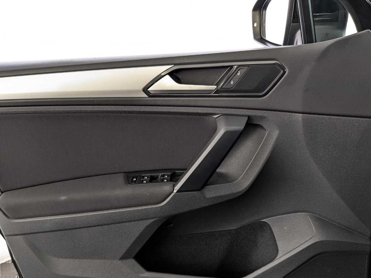 Volkswagen Tiguan 2018 года с пробегом. Фото: #16