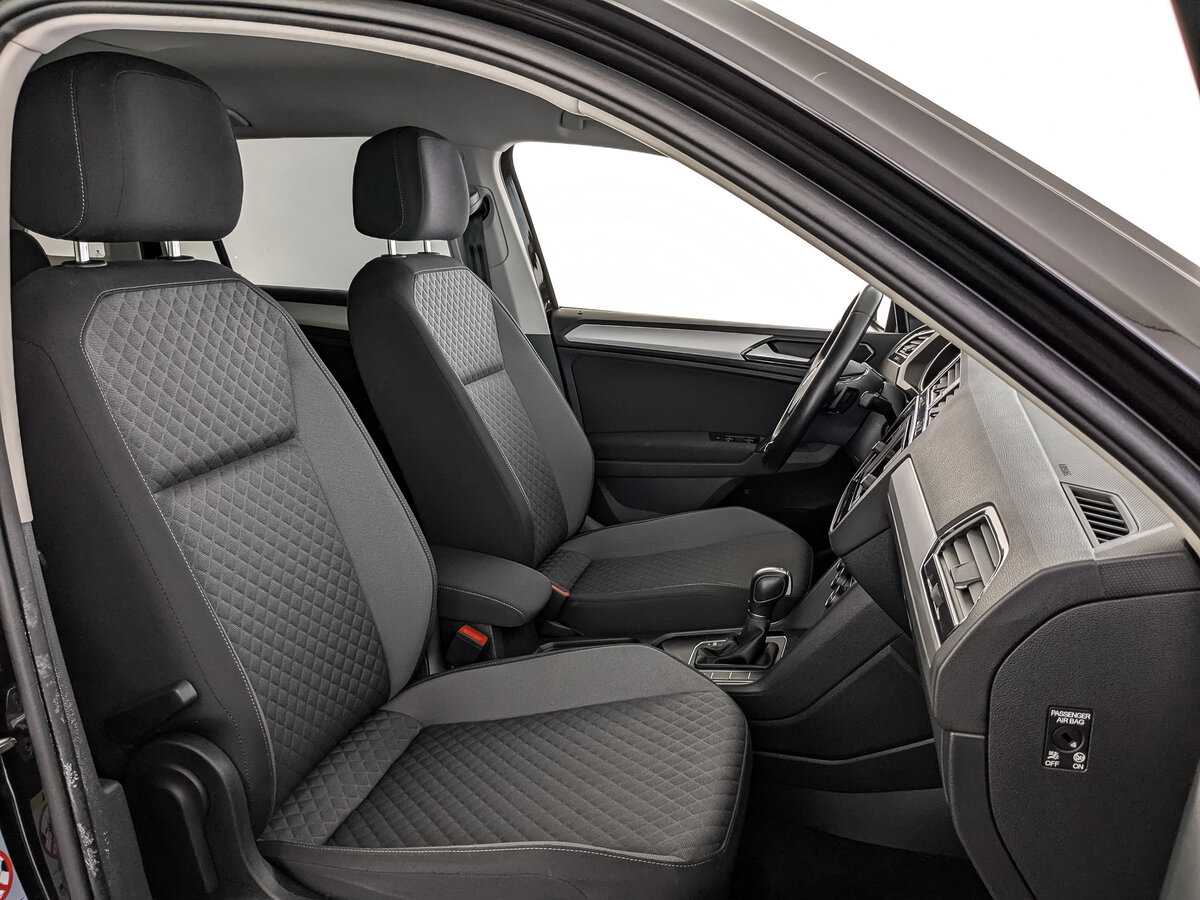 Volkswagen Tiguan 2018 года с пробегом. Фото: #21