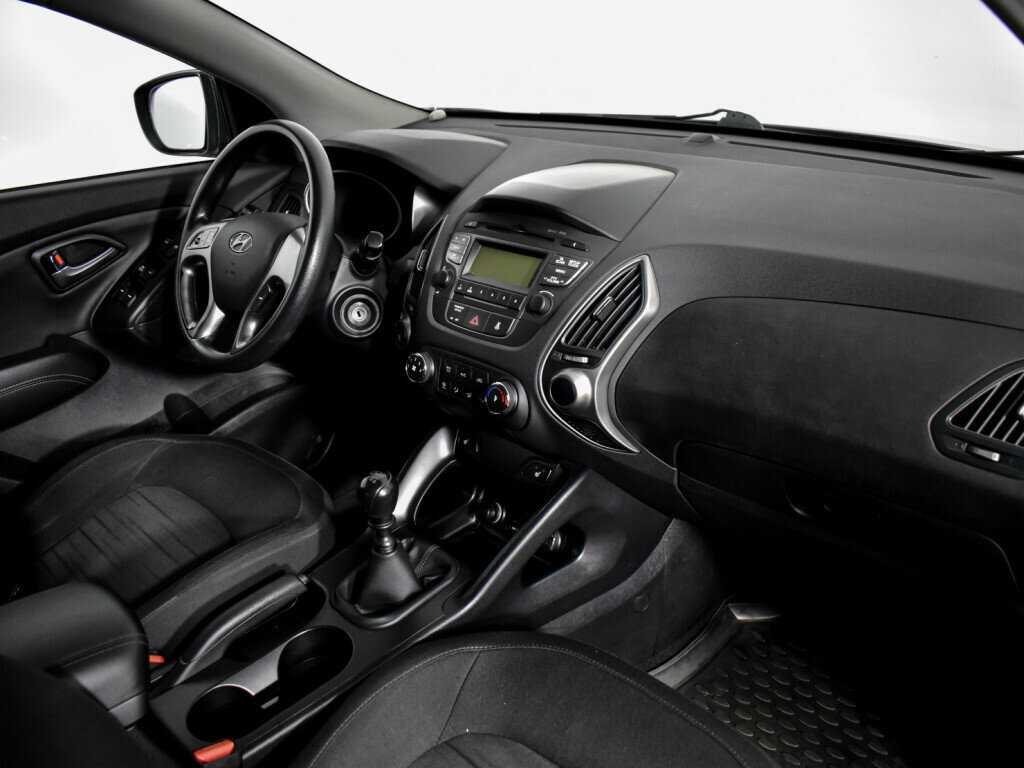 Б/У Хендай ай-икс35 2015 года. Фото: #12