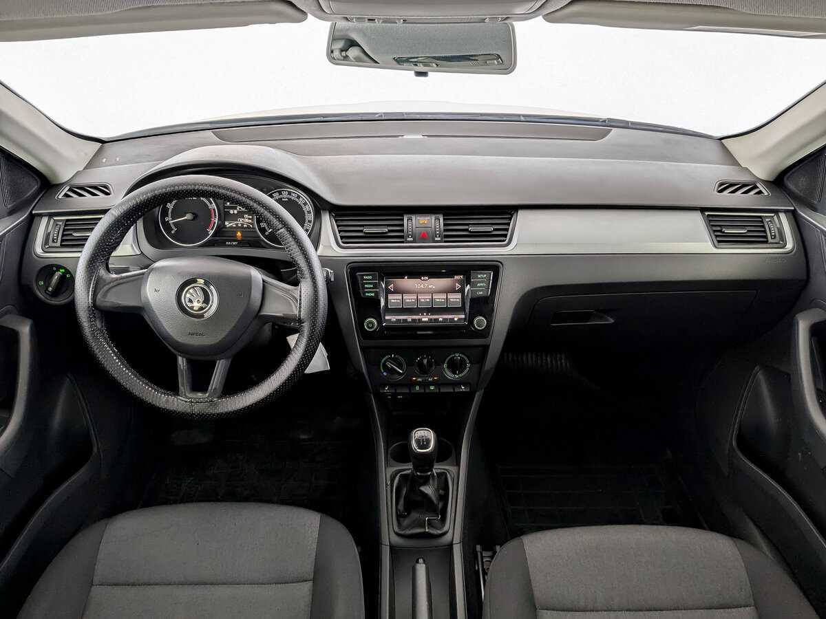 Б/У Шкода Рапид 2017 года. Фото: #13