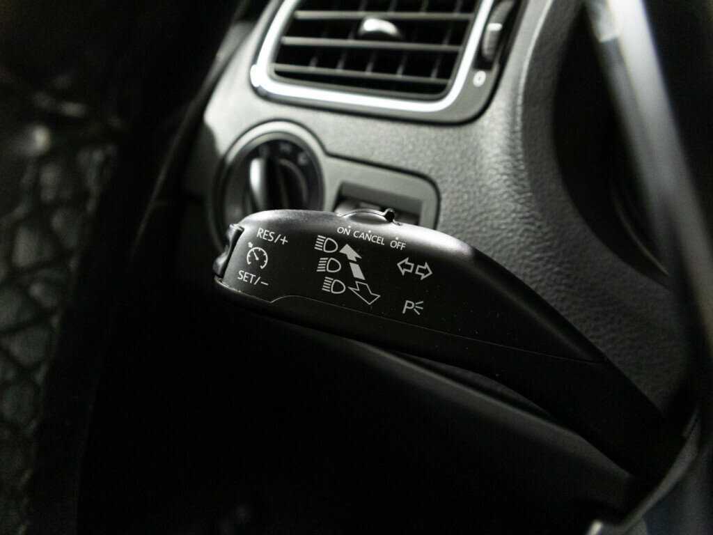 Б/У Фольксваген Поло 2018 года. Фото: #17