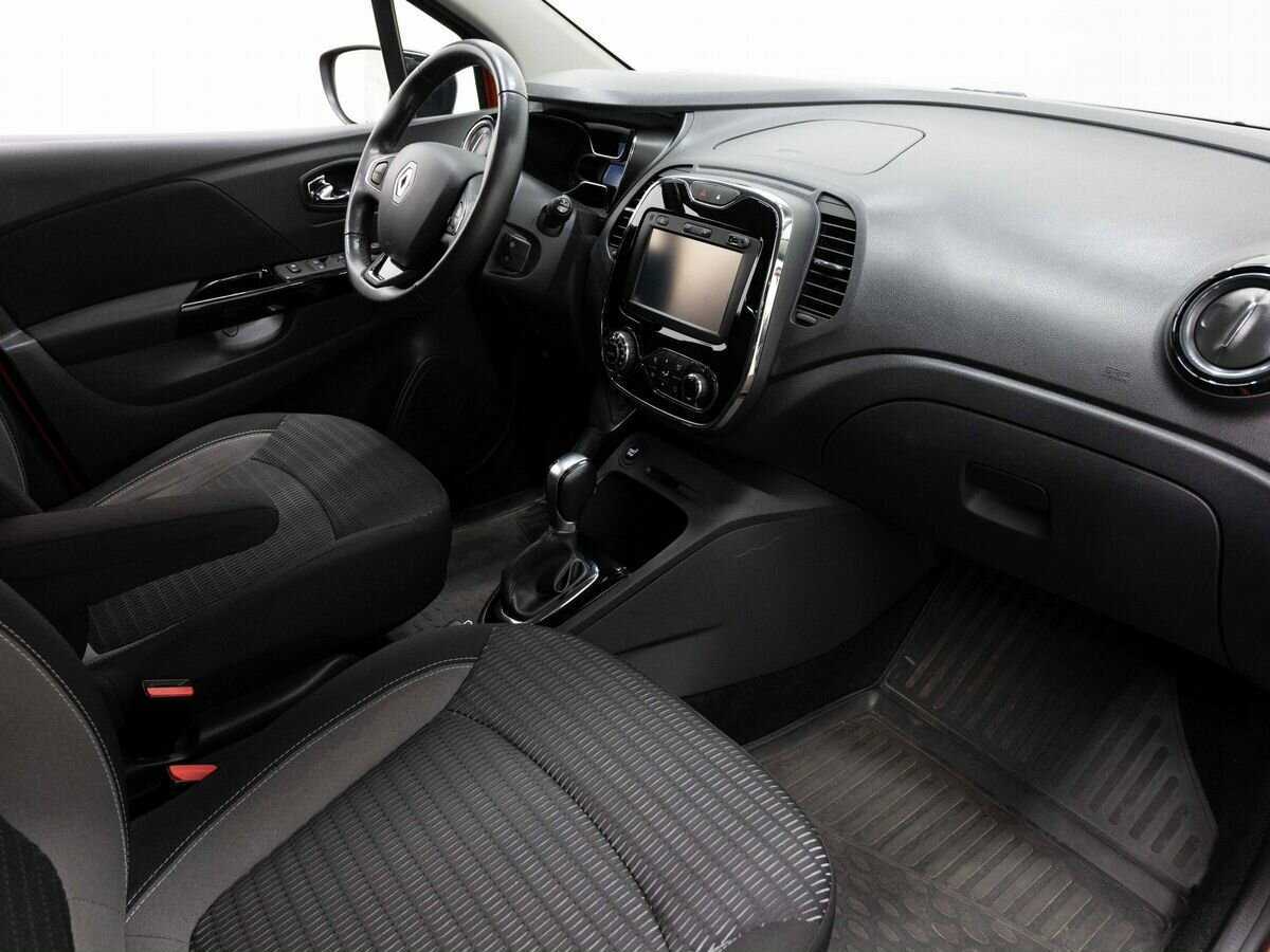 Б/У Рено Каптюр 2017 года. Фото: #10