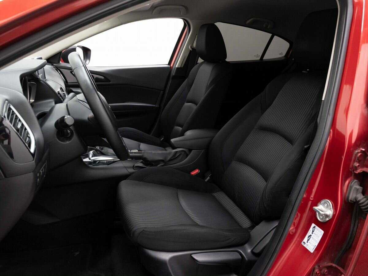 Б/У Мазда 3 2014 года. Фото: #7