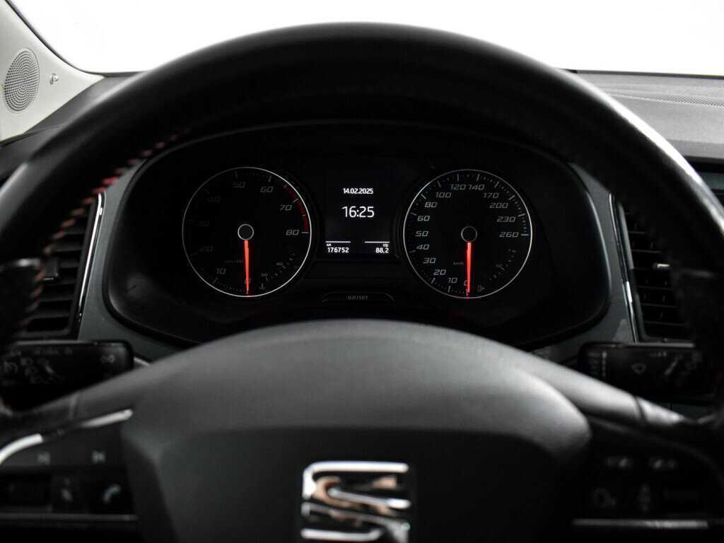 Б/У Сеат Леон 2013 года. Фото: #18