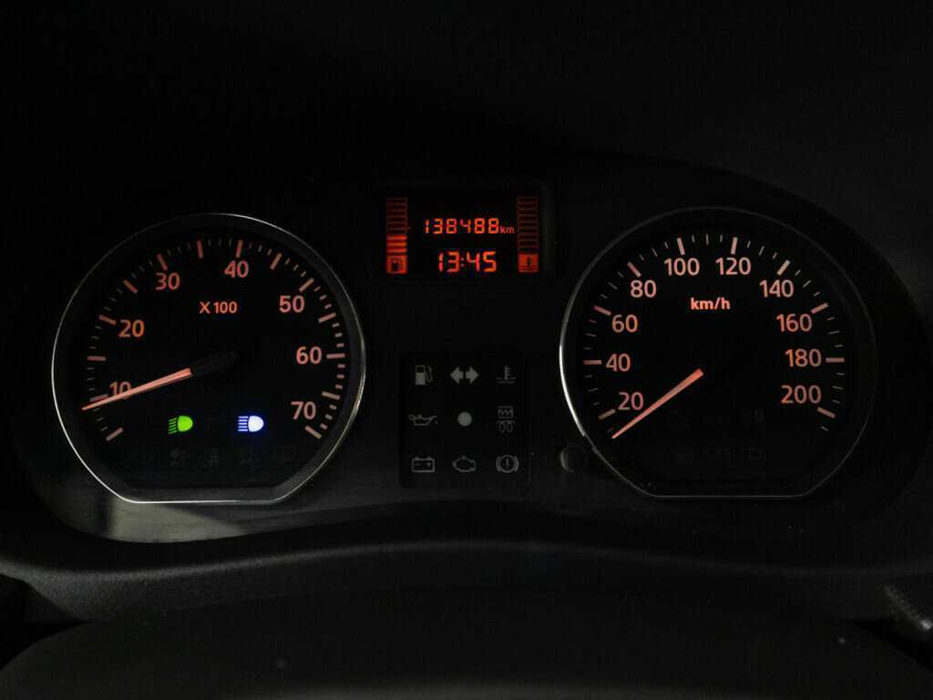 Б/У Рено Сандеро 2013 года. Фото: #11